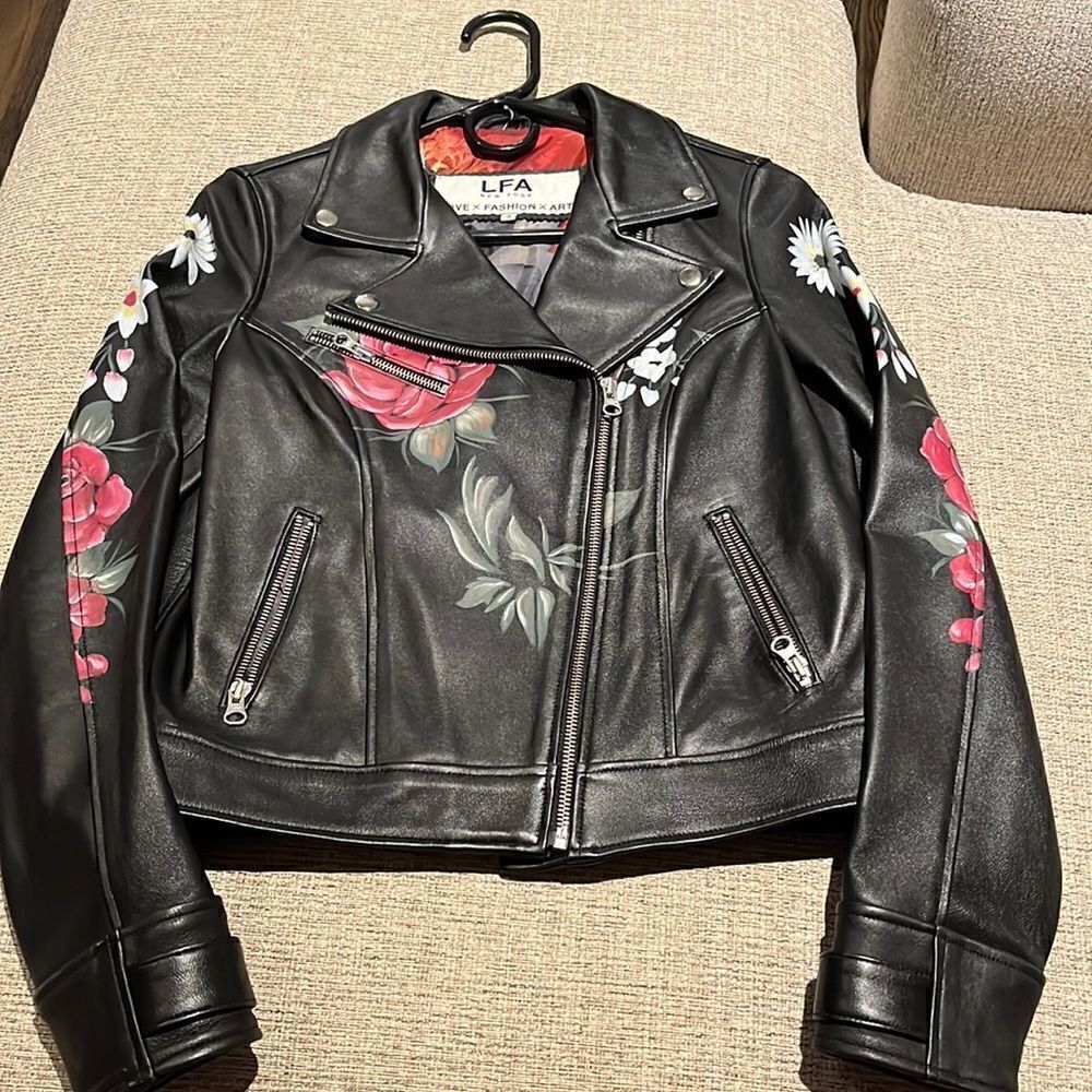 Leather jacket 